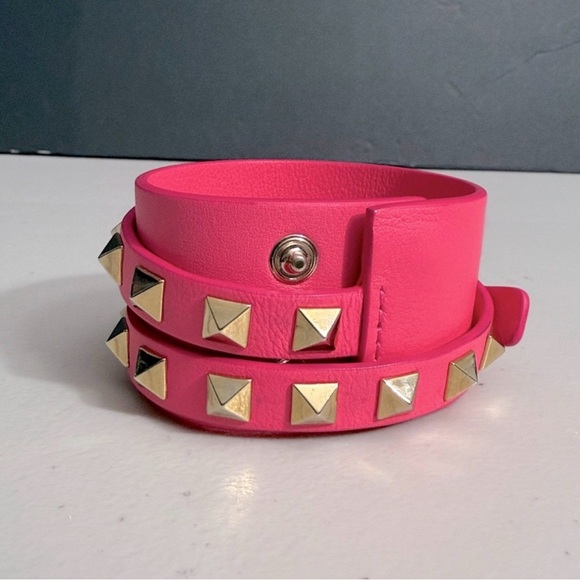 Valentino Garavani Neon Pink Studded rock stud bracelet leather - Picture 3 of 8